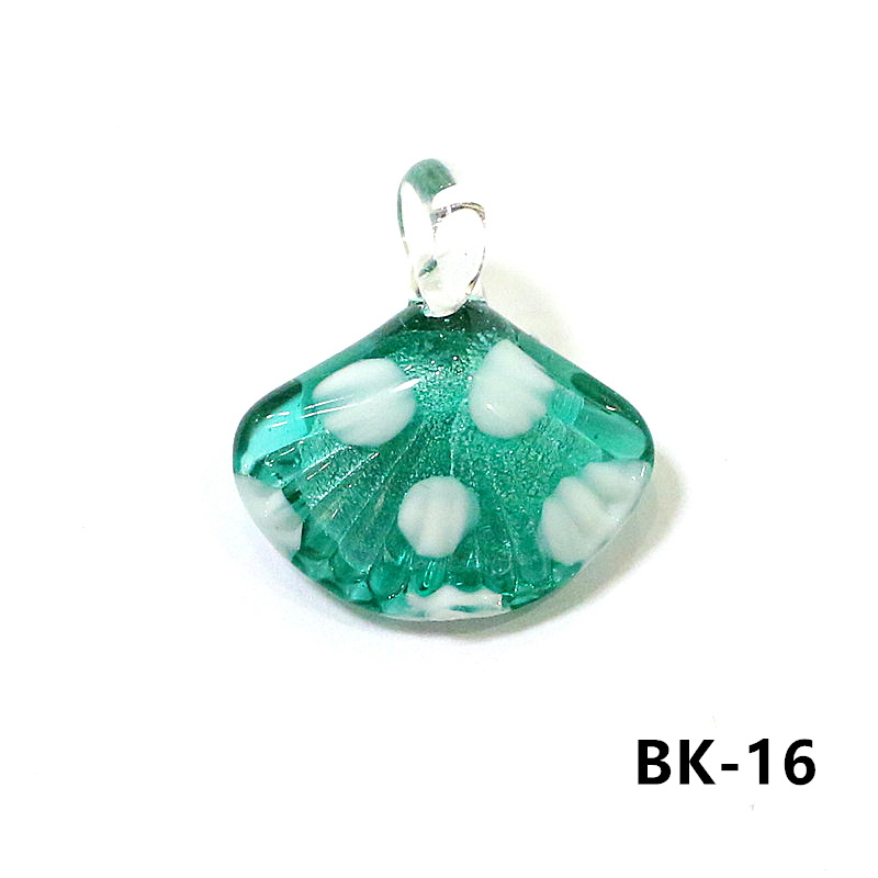 Colorful Mini Sea Shell Charm  - Marine Aquarium & Regional Centre recension och pris